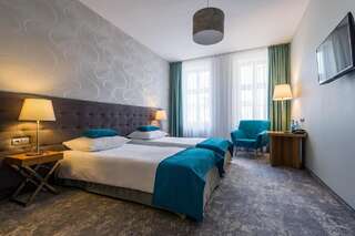 Отель Hotel Patio Вроцлав Двухместный номер с 2 отдельными кроватями-2