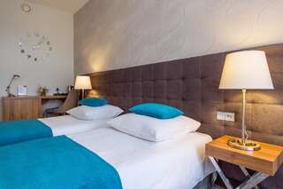 Отель Hotel Patio Вроцлав Двухместный номер с 2 отдельными кроватями-1